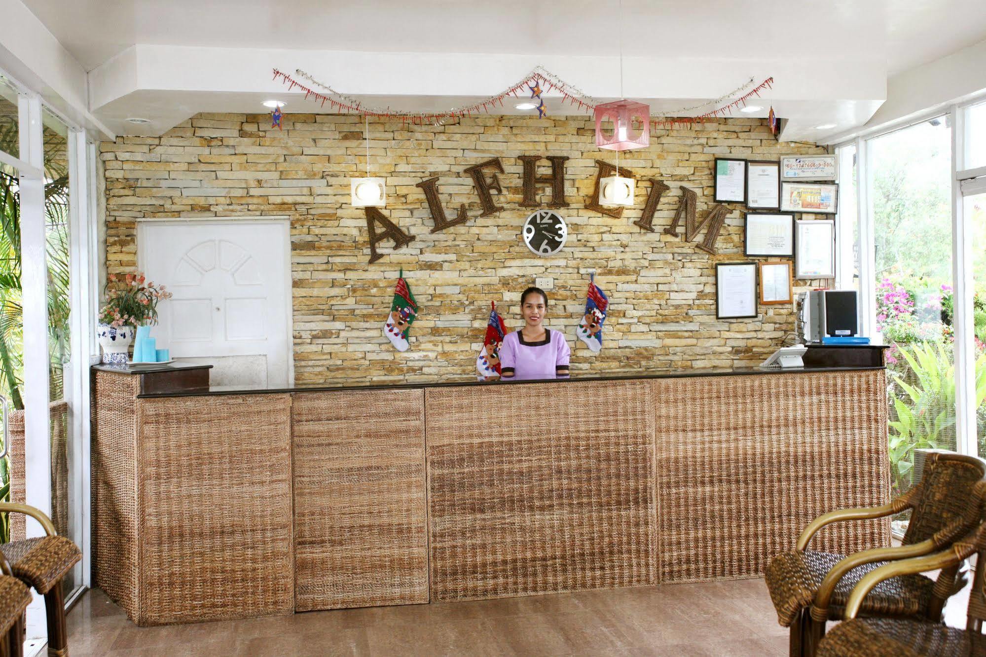 Alfheim Resort 막탄 외부 사진